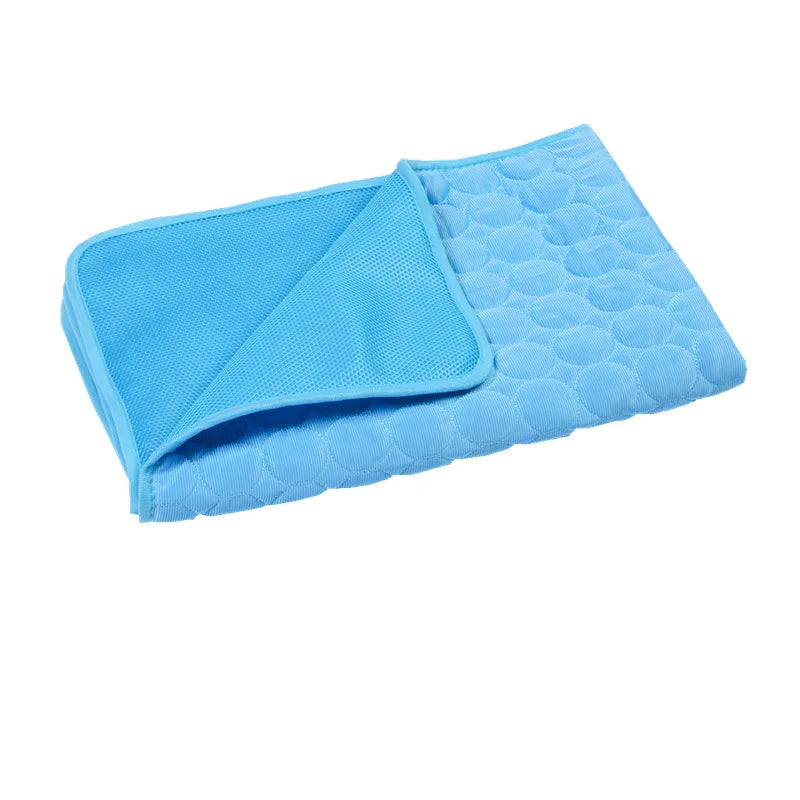 Zvizzi ChillMat™ – Summer Cooling Pad for Dogs & Cats