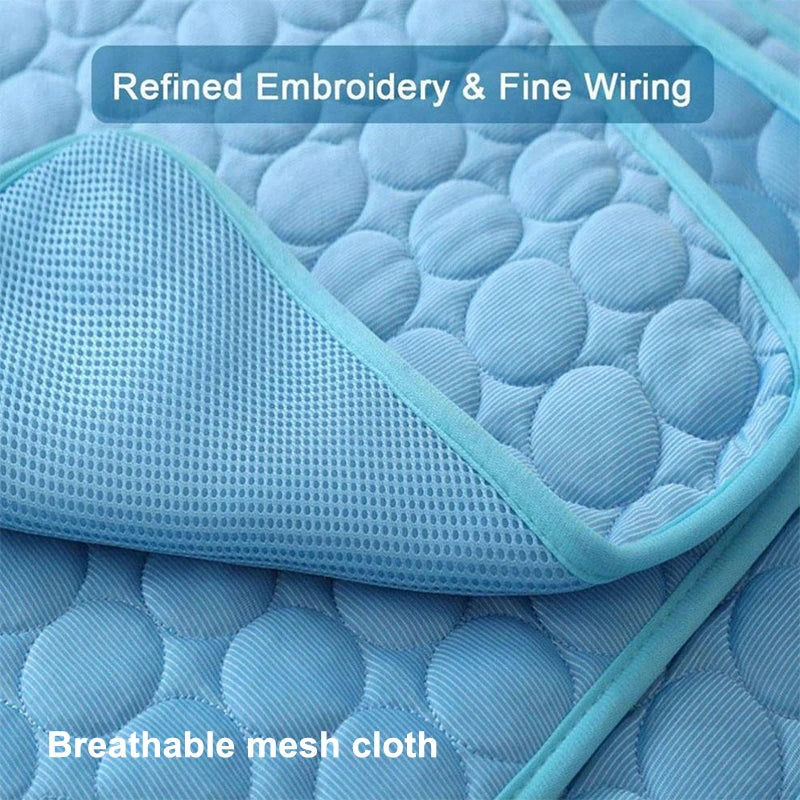 Zvizzi ChillMat™ – Summer Cooling Pad for Dogs & Cats