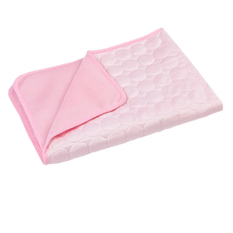 Zvizzi ChillMat™ – Summer Cooling Pad for Dogs & Cats
